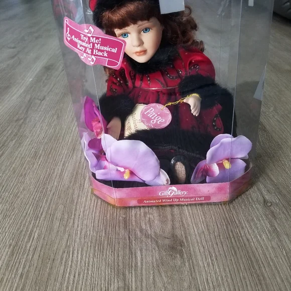 Collectors choice animated musical doll top